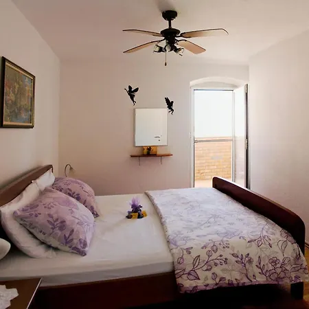 Percic Apartmán Tar-Vabriga