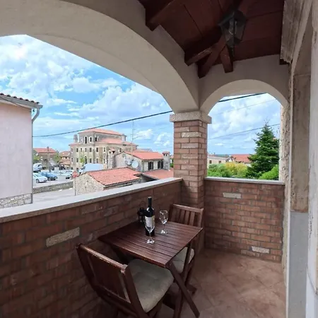 Percic Apartmán Tar-Vabriga