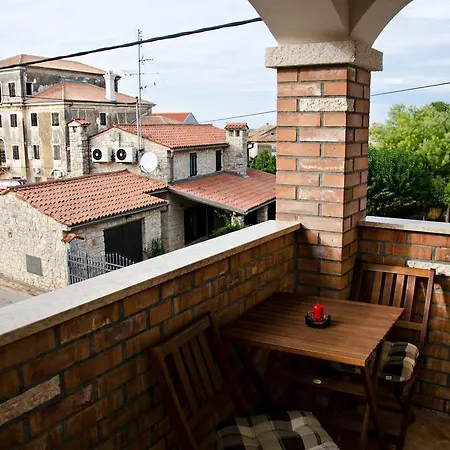 Percic Apartman Tar-Vabriga